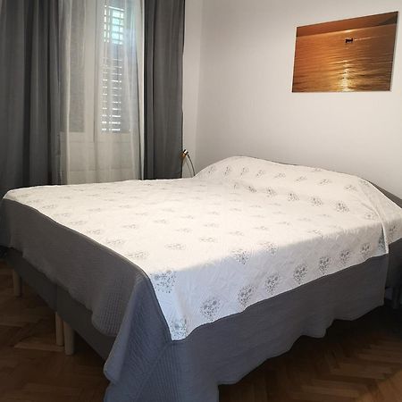 Apartmani Nadalina Lussingrande Esterno foto