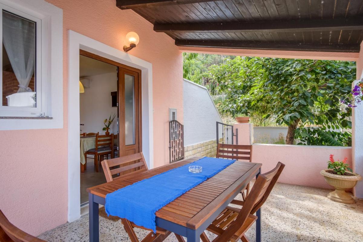 Apartmani Nadalina Lussingrande Esterno foto