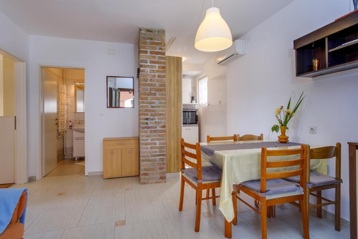 Apartmani Nadalina Lussingrande Esterno foto