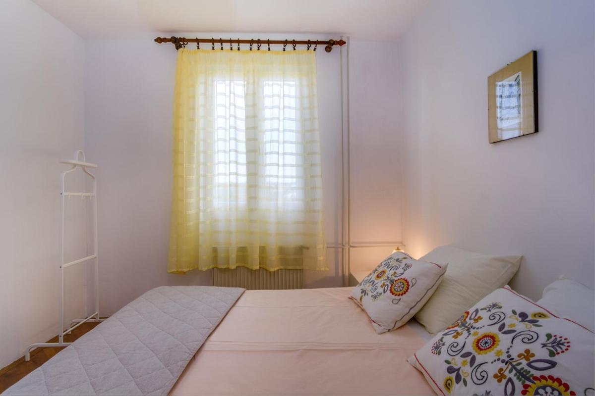 Apartmani Nadalina Lussingrande Esterno foto