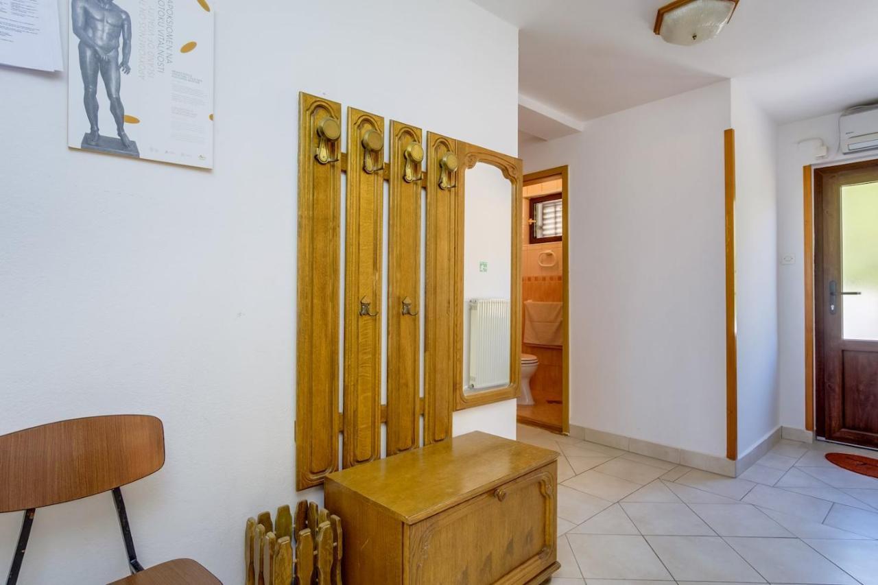 Apartmani Nadalina Lussingrande Esterno foto