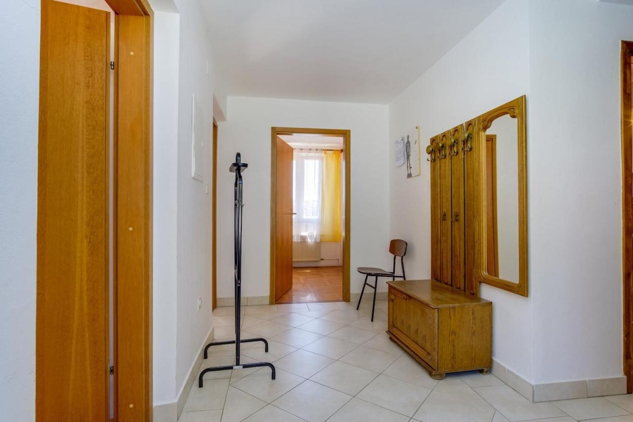 Apartmani Nadalina Lussingrande Esterno foto