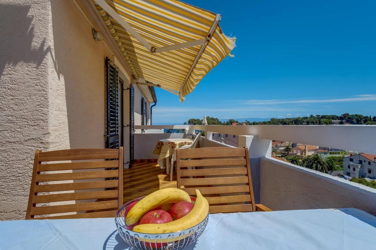 Apartmani Nadalina Lussingrande Esterno foto